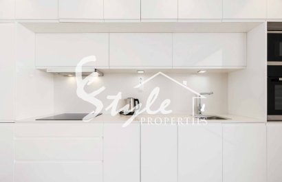 Reventa - Apartamento - Las Colinas - Las Colinas Golf