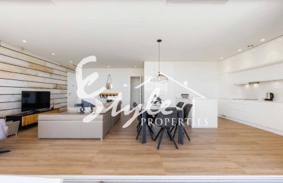 Reventa - Apartamento - Las Colinas - Las Colinas Golf