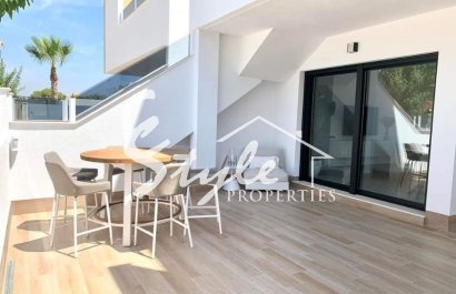 Квартиры в новостройке на продажу в Пилар де ла Орадада, Коста Бланка, Испания.ON1815