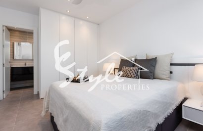 Виллы новой постройки в Пилар де ла Орадада, Коста Бланка.Испания.ON1825