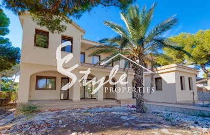 New build villa for sale in Punta Prima, Costa Blanca, Spain. ON1460