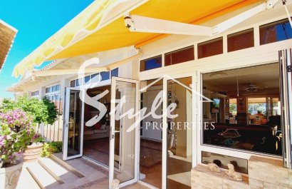 Resale - Villa - Campoamor