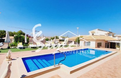 Resale - Villa - Campoamor