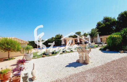 Resale - Villa - Campoamor