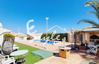 Resale - Villa - Campoamor