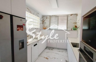 Resale - Villa - Campoamor