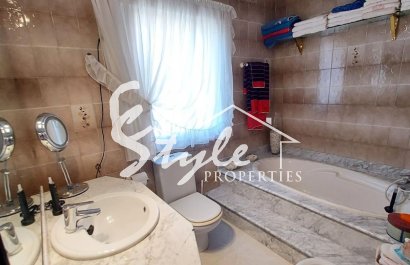 Resale - Villa - Campoamor