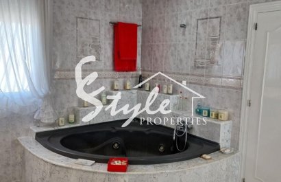 Resale - Villa - Campoamor