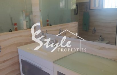 Resale - Villa - Campoamor