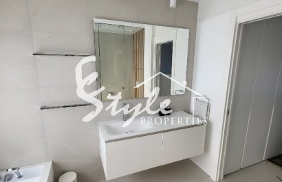 Resale - Villa - Las Colinas - Las Colinas Golf