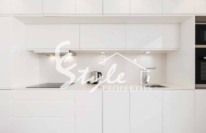 Reventa - Apartamento - Las Colinas - Las Colinas Golf