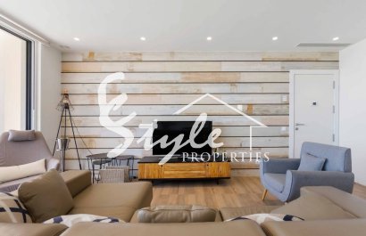 Reventa - Apartamento - Las Colinas - Las Colinas Golf