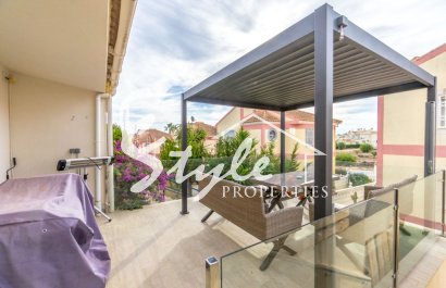 Купить таунхаус с садом и бассейном в Лос Балконес, Торревьеха. ID 6250