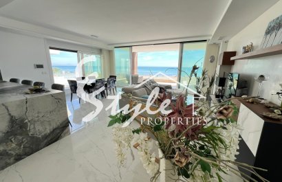 Buy villa a few steps from the best sandy beaches and private access to the Sea. ID: 6256