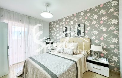 For sale stylish apartment in El Bosque, Playa Flamenca, Orihuela Costa. ID1435