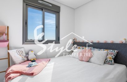 Resale - Apartment - Orihuela Costa  - Villamartin