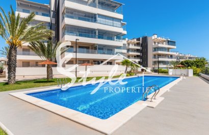 Resale - Apartment - Orihuela Costa  - Villamartin