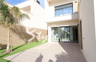 Resale - Villa - Los Alcazares