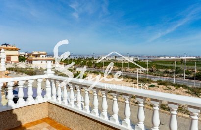 Reventa - Villa - Los Altos