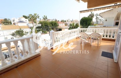 Resale - Villa - Los Balcones