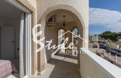 Resale - Villa - Orihuela Costa  - Villamartin