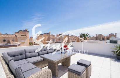 Купить виллу рядом с морем в Ломас де Кабо Роиг, Ориуэла Коста на Коста Бланке. ID 6307