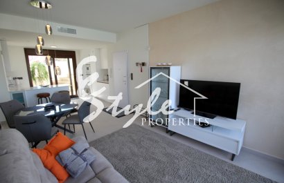 Buy bungalow in Residencial BALCONES DE AMAY of Urb. Los Balcones, Torrevieja. ID 6313