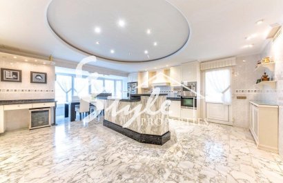 Reventa - Villa - Playa San Juan