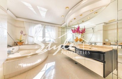 Reventa - Villa - Playa San Juan