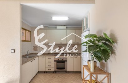 Resale - Apartment - Torrevieja - La Mata