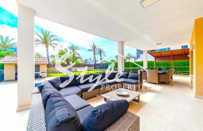 Resale - Villa - Cabo Roig