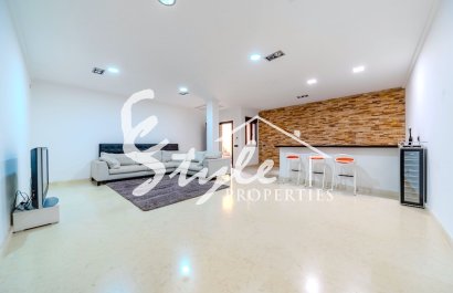 Resale - Villa - Cabo Roig