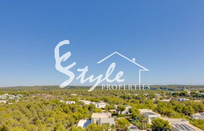 Reventa - Apartamento - Las Colinas - Las Colinas Golf