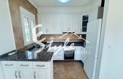 Resale - Villa - San Miguel - San Miguel De Salinas