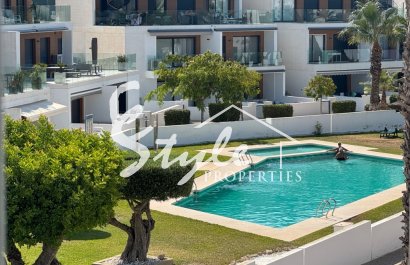 Resale - Townhouse - Orihuela Costa  - Villamartin