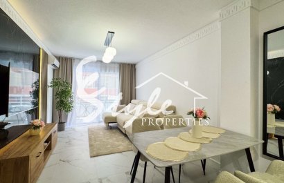 For sale 4 bedrooms apartment in Playa Los Locos, Torrevieja, Costa Blanca. ID1943