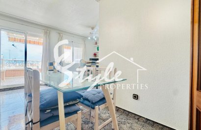 Buy penthouse apartment in Costa Blanca steps from the sea and beach in Torrevieja, Playas del Cura y Los Locos. ID: ST-6344