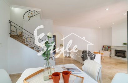 Resale - Villa - Orihuela Costa  - Villamartin