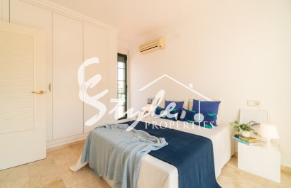 Resale - Villa - Orihuela Costa  - Villamartin