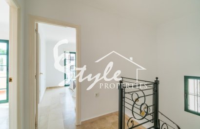 Resale - Villa - Orihuela Costa  - Villamartin