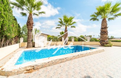 Resale - Villa - Orihuela Costa  - Villamartin