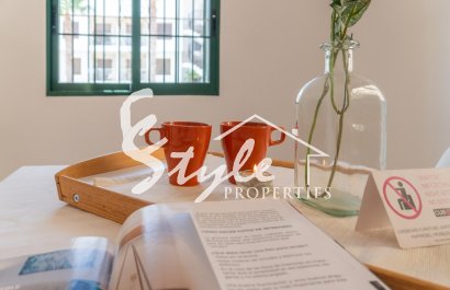 Resale - Villa - Orihuela Costa  - Villamartin