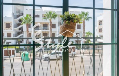 Resale - Villa - Orihuela Costa  - Villamartin