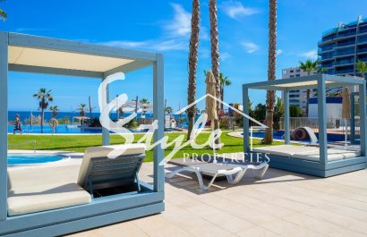 En venta ático  de 2 dormitorios con vistas panorámicas al mar en Sea Senses, Punta Prima ,Alicante, Costa Blanca, Spain ID2610