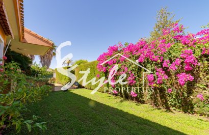 Resale - Villa - Campoamor
