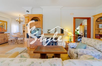 Resale - Villa - Campoamor