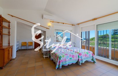 Resale - Villa - Campoamor