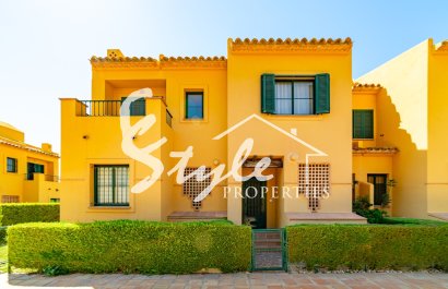 For sale townhouse in Finestrat, Benidorm, Alicante, Costa Blanca, Spain. ID2790