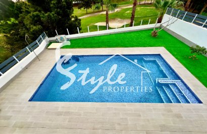 Продается последняя отдельностоящая вилла напротив гольфа La Marquesa в Сьюдад-Кесада, Коста-Бланка, Испания. ID ON2100