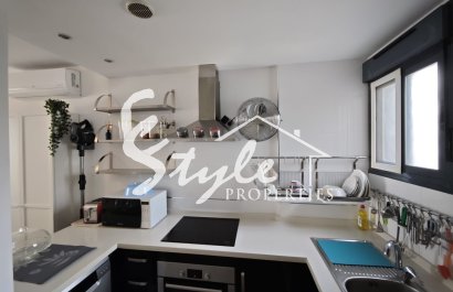 Resale - Apartment - Orihuela Costa  - La Zenia